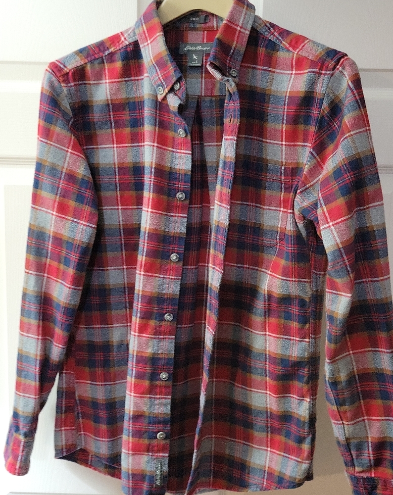 Eddie Bauer Red and Gray Plaid Flannel SlimFit Button-Down Shirt Men's Size S